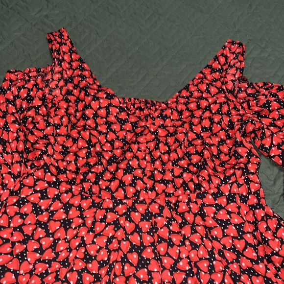 Disney Alice Through The Looking Glass Cold Shoulder Heart Dress size Medium - Picture 2 of 3